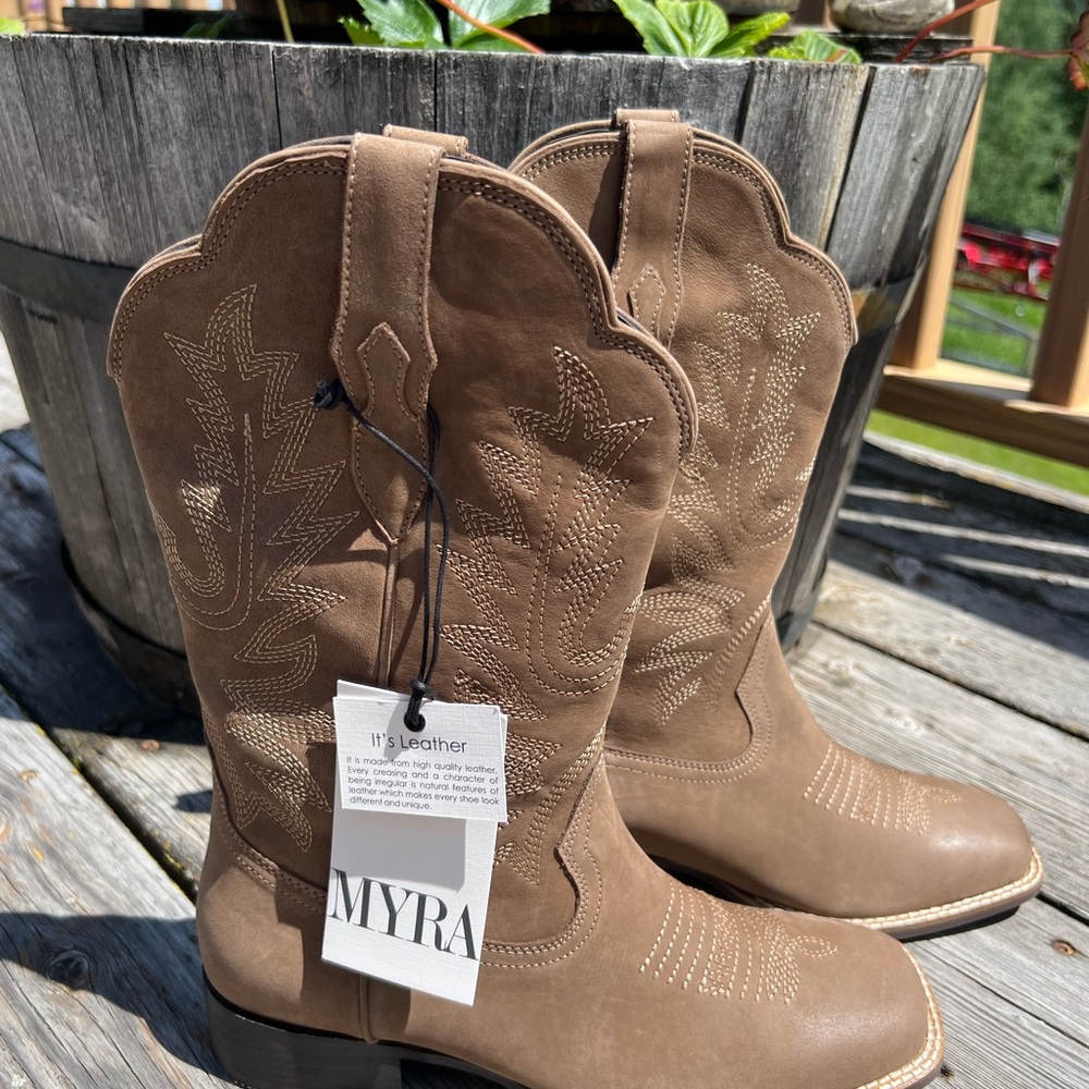 💯Fabulous Genuine Tan Leather Ranch Cowboy Boot Boho Western Shoe Festival New - Picture 3 of 13